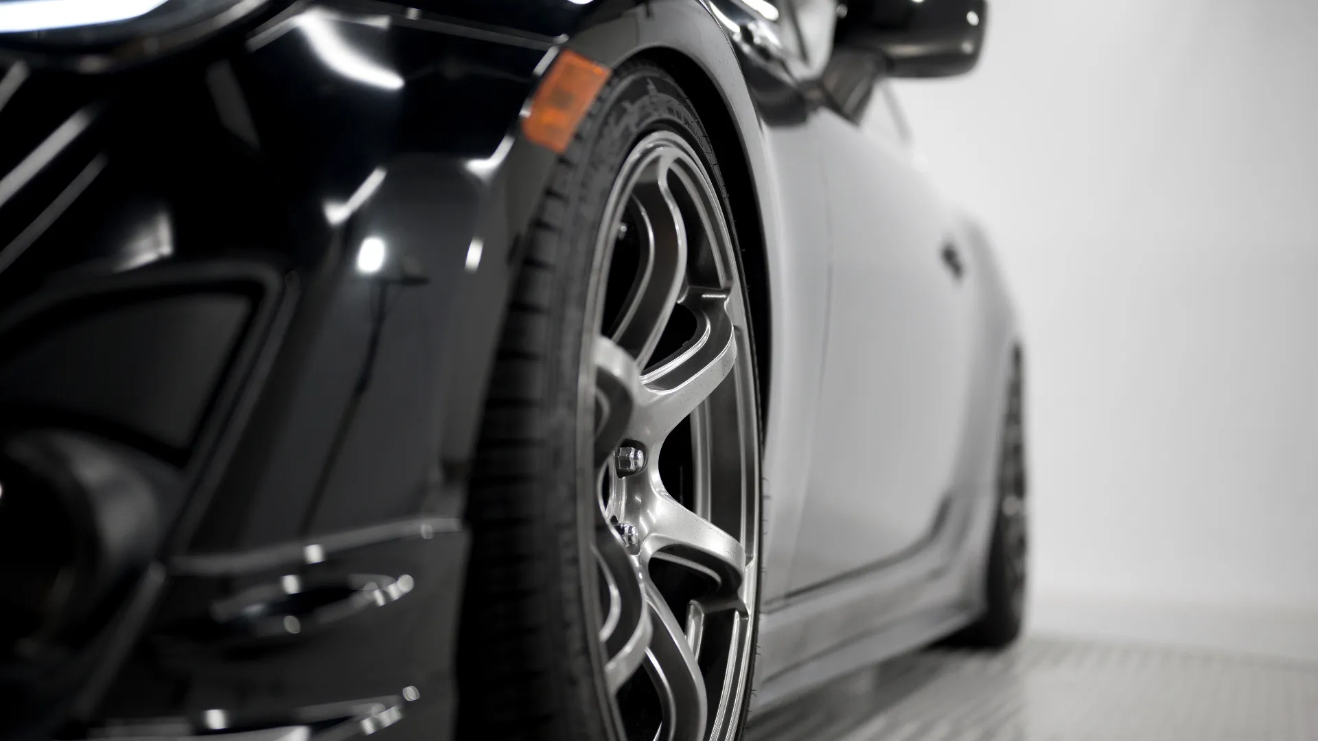 86を全力で楽しむ20代オーナー!こだわりのインテリアに注目